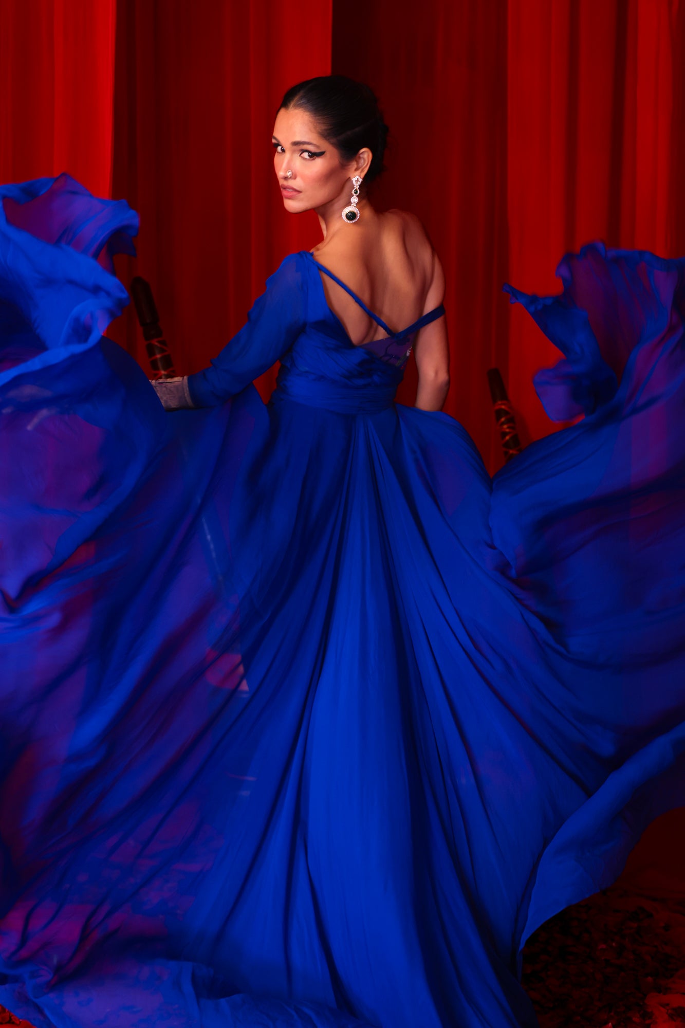 ELECTRIC BLUE DRAPED PAITHANI GOWN